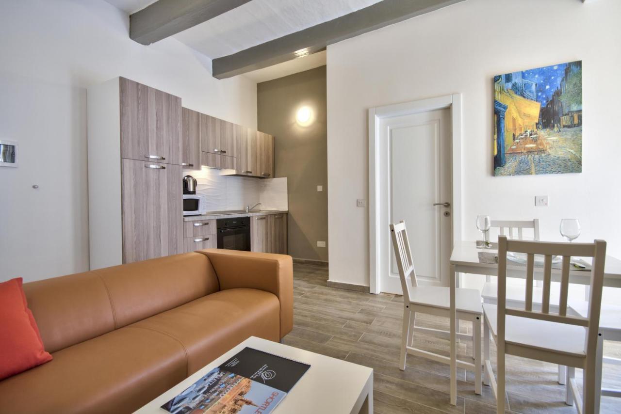 Borgo Apartments 1 & 2 Bedroom Self-Catering Units In Central La Valeta Exterior foto