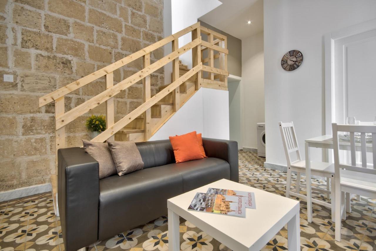 Borgo Apartments 1 & 2 Bedroom Self-Catering Units In Central La Valeta Exterior foto