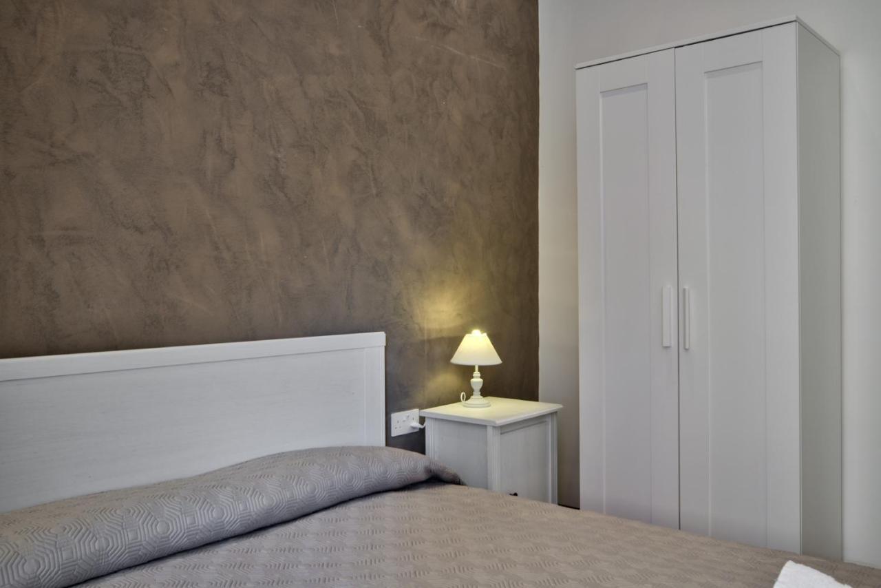 Borgo Apartments 1 & 2 Bedroom Self-Catering Units In Central La Valeta Exterior foto